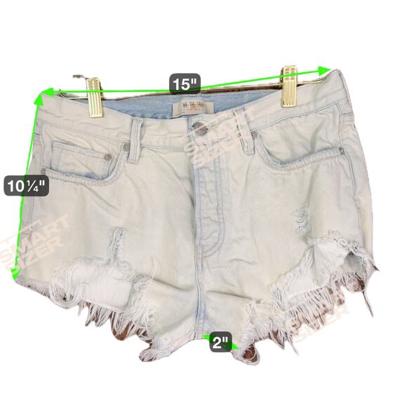 We The Free Distressed Cutoff Denim Short Button Fly Lt Blue Wash Women 28 Boho - Picture 7 of 7